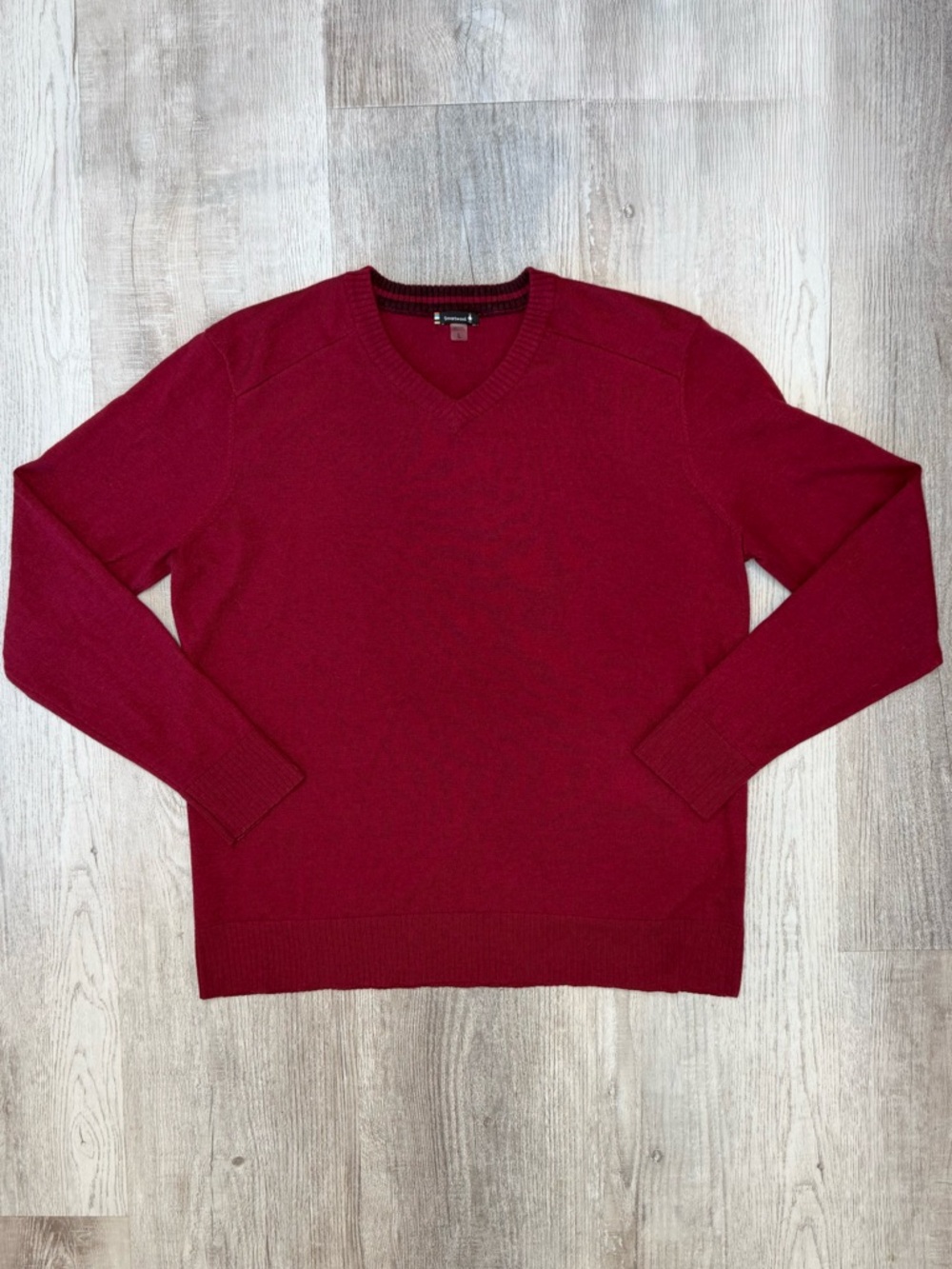Smartwool Men's Sparwood V-Neck Sweater
Size L Burgundy Wool Blend